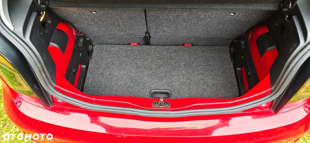 Volkswagen up! - 17