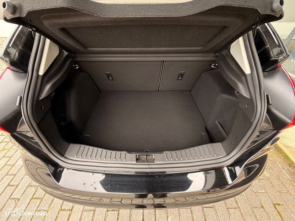 Ford Focus 1.0 EcoBoost S&S TITANIUM - 19