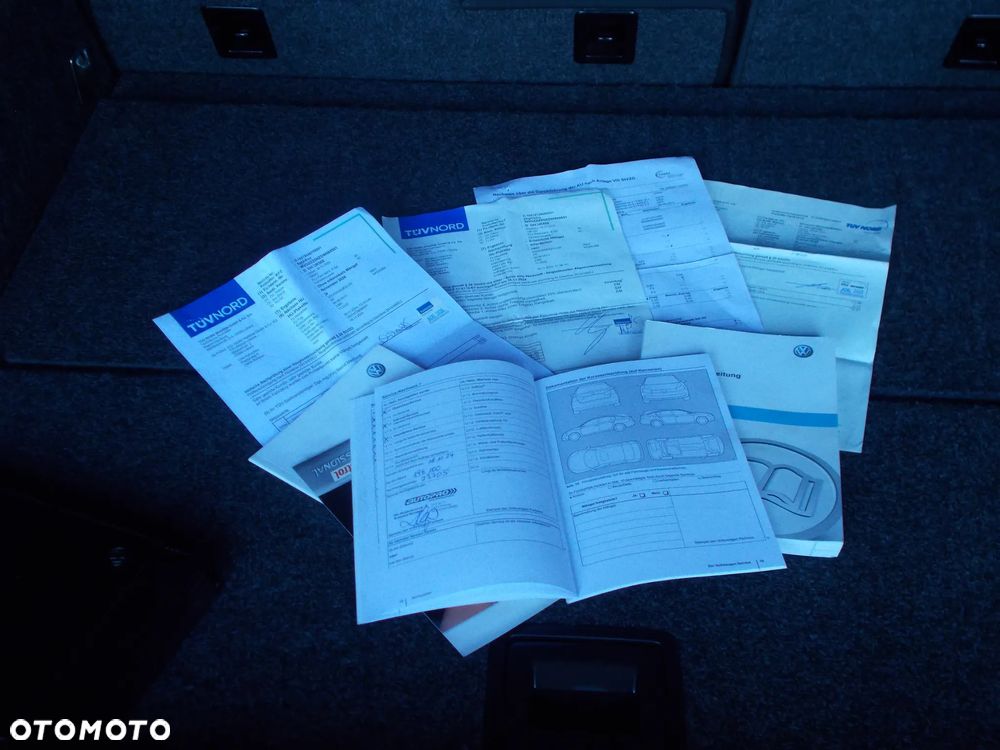 Volkswagen Tiguan 2.0 TDI 4Mot Perfectline R-Style DSG - 9