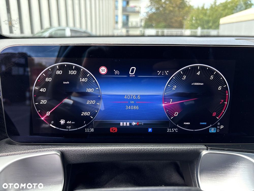 Mercedes-Benz GLB - 13