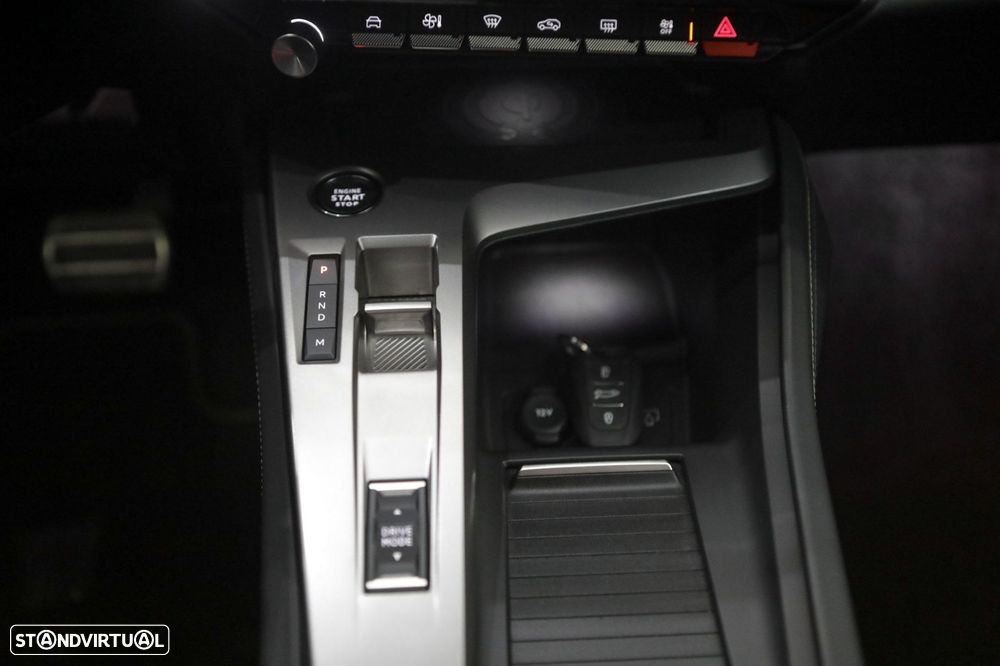 Peugeot 408 1.2 Hybrid GT e-DCS6 - 26