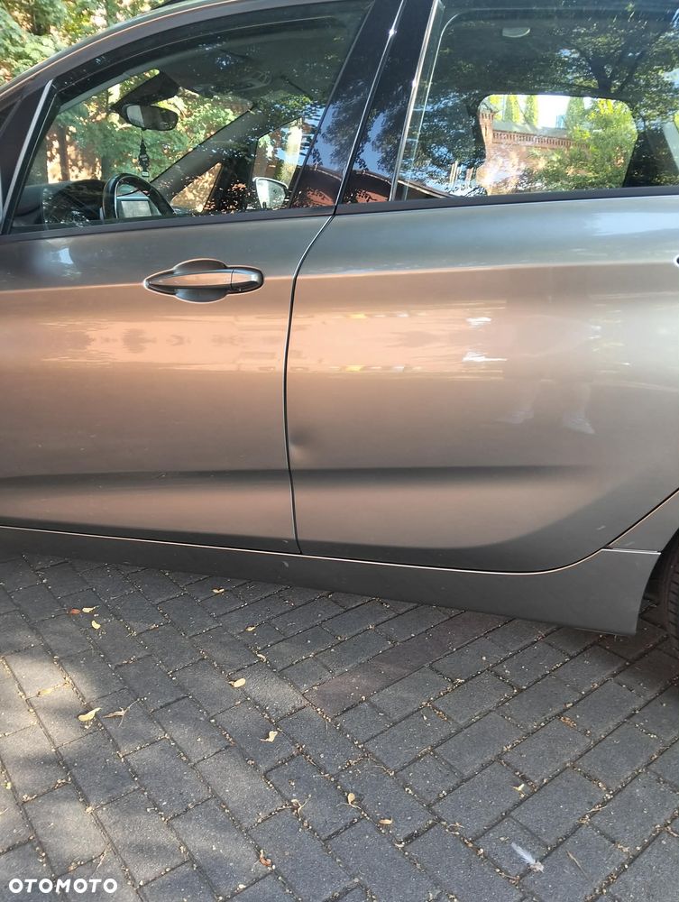 BMW Seria 2 218i - 8