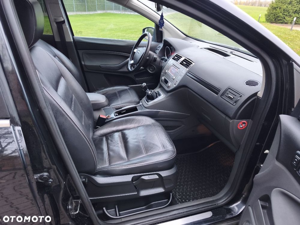 Ford Kuga - 5