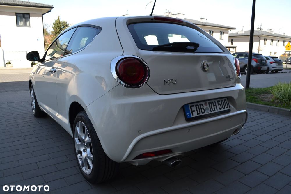 Alfa Romeo Mito 1.4 16V - 10