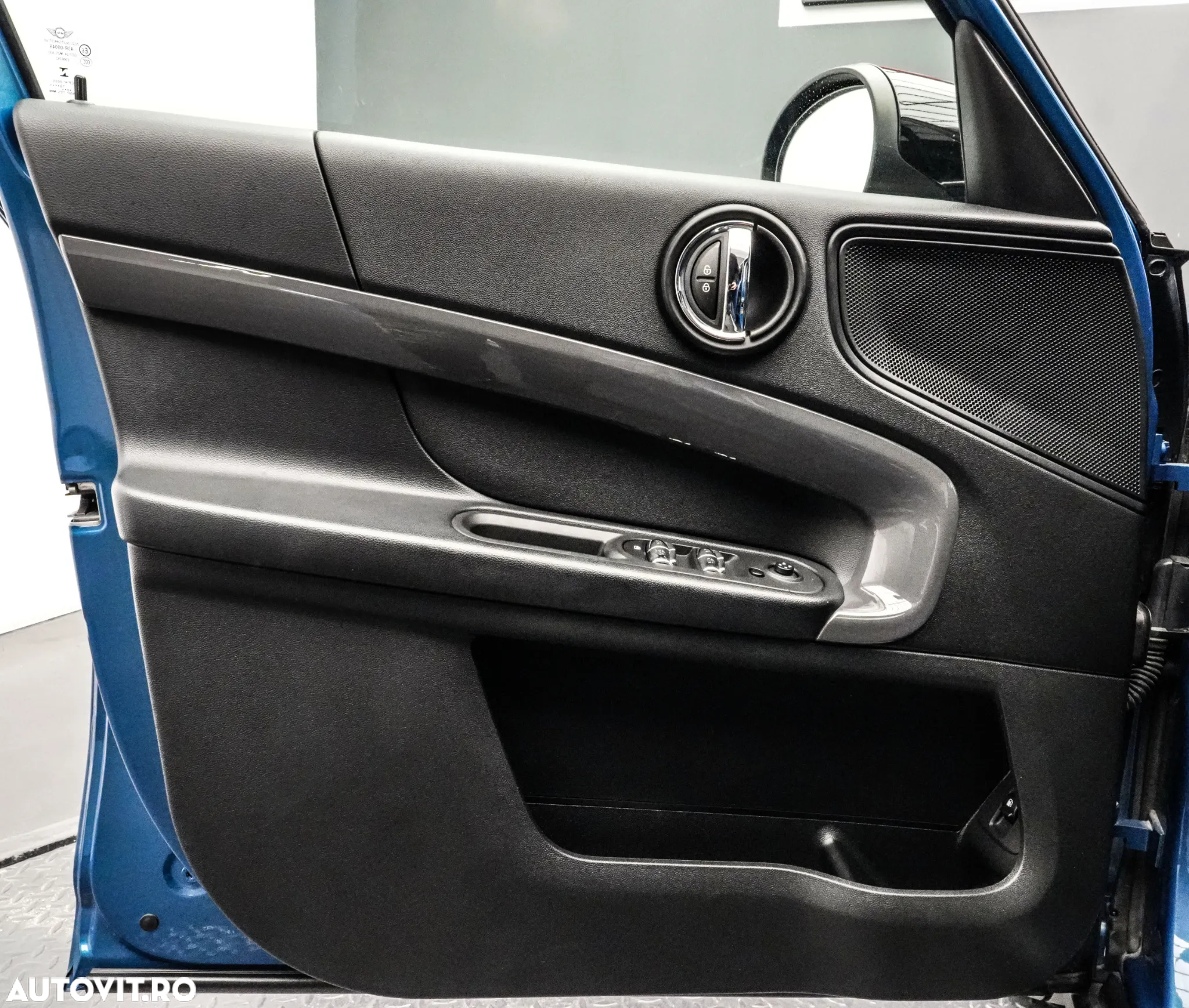 Mini Countryman Cooper S E ALL4 AT - 29