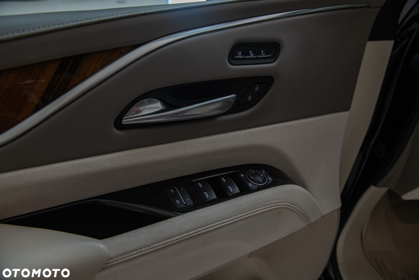 Cadillac Escalade 6.2 V8 Platinum - 8