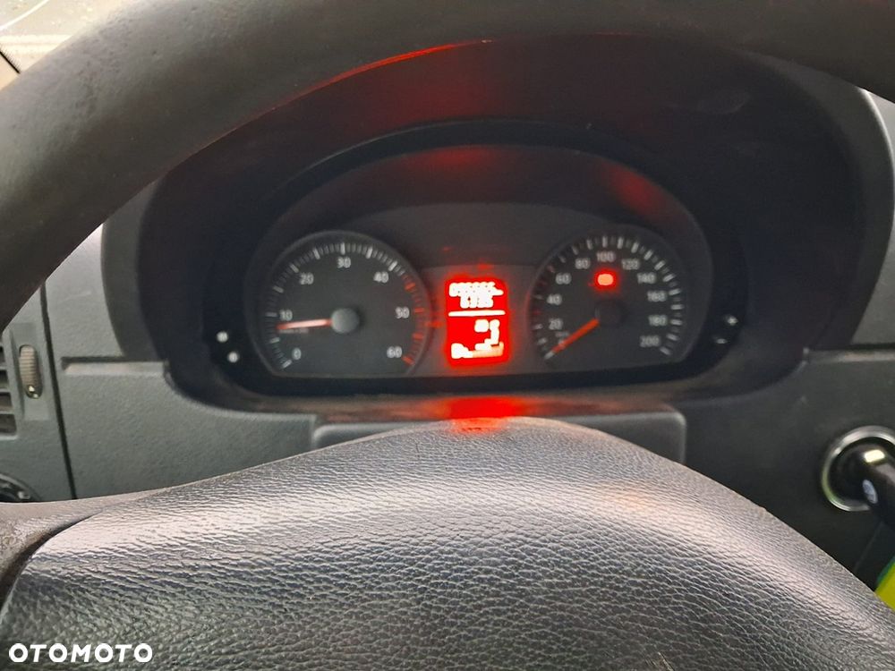 Volkswagen CRAFTER - 11