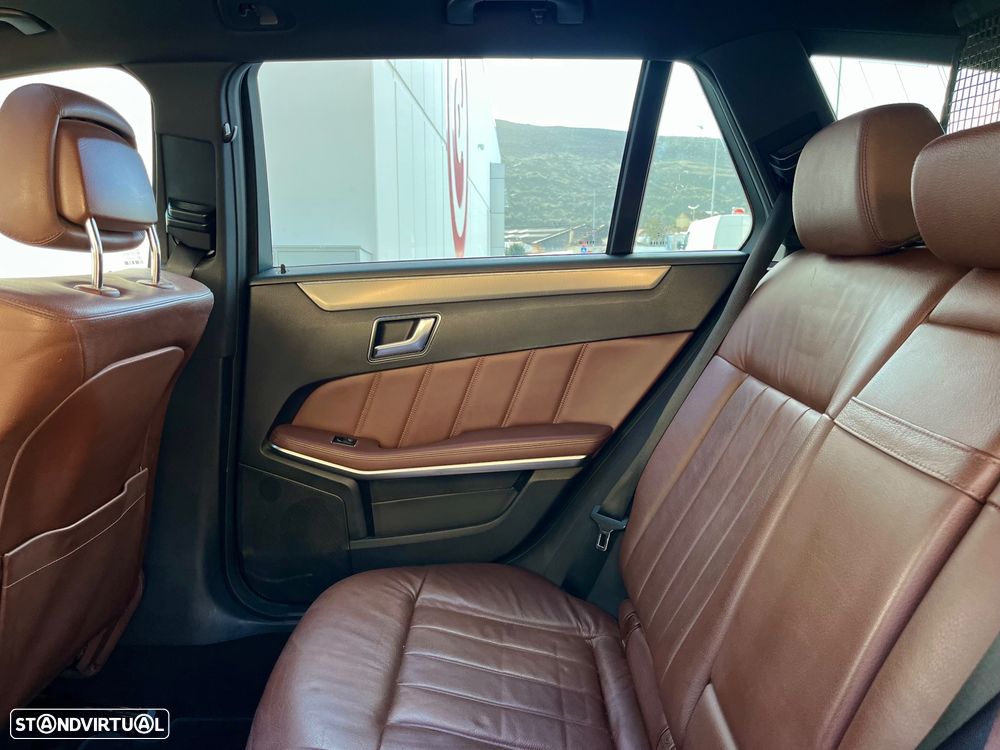 Mercedes-Benz E 300 Bluetec Hybrid Avantgarde - 19