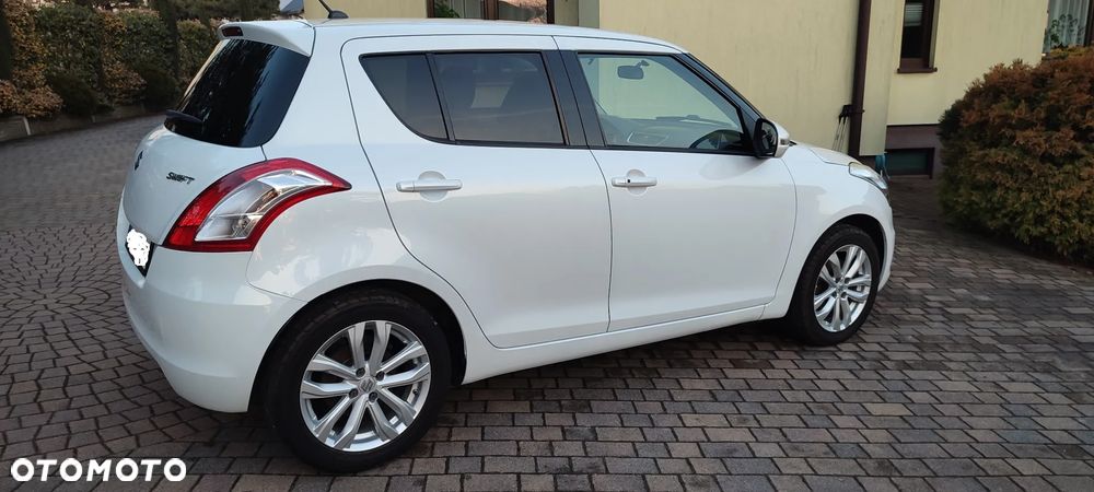 Suzuki Swift 1.2 Premium - 4