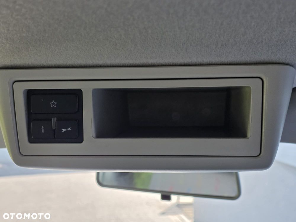 Volkswagen Transporter - 33