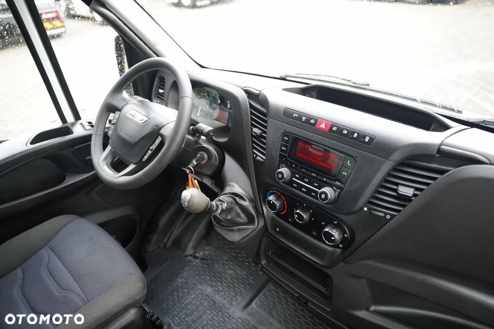 Iveco DAILY 35-150 / WYWROTKA TYLNOZSYPOWA 3,3 M / BLIŹNIAK / MANUAL / - 30