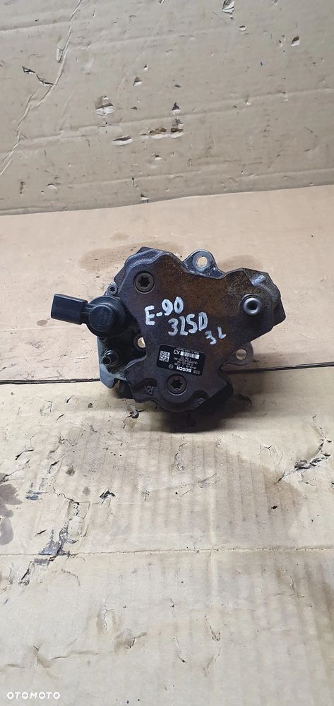 Pompa wtryskowa paliwa BMW 3 E90 7798333 - 6