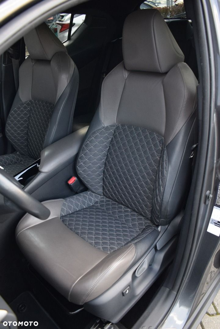 Toyota C-HR 2.0 Hybrid Executive - 13