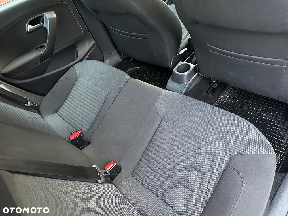 Volkswagen Polo - 19
