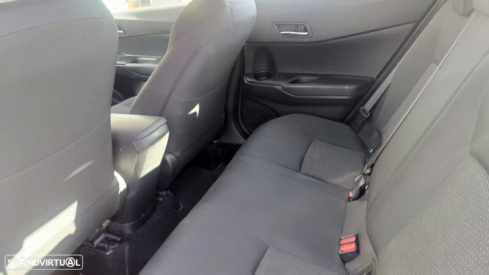 Toyota C-HR 1.8 Hybrid Comfort - 6