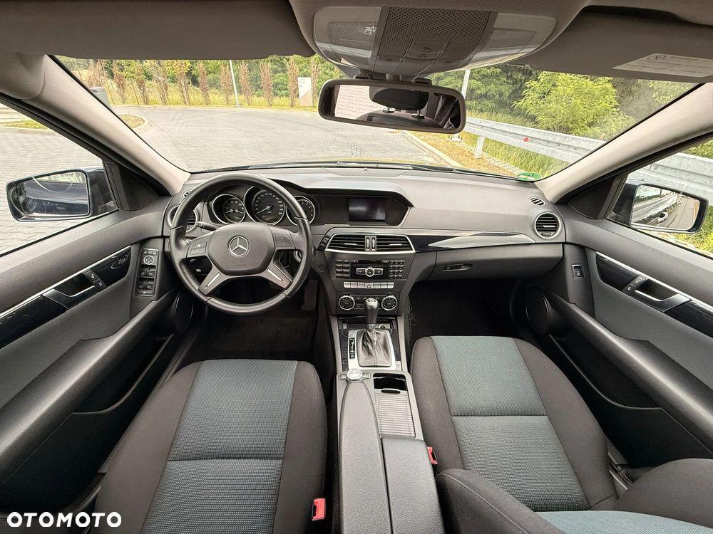 Mercedes-Benz Klasa C 180 BlueEFFICIENCY 7G-TRONIC Elegance - 15