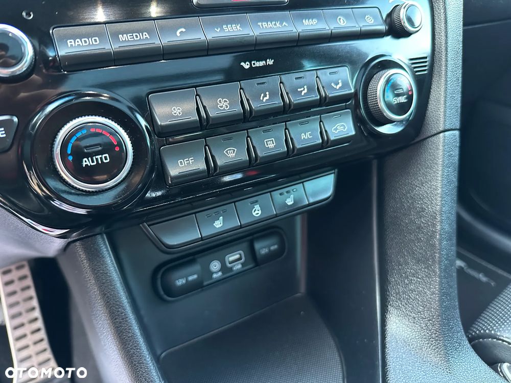 Kia Sportage 1.6 T-GDI AWD GT LINE - 22