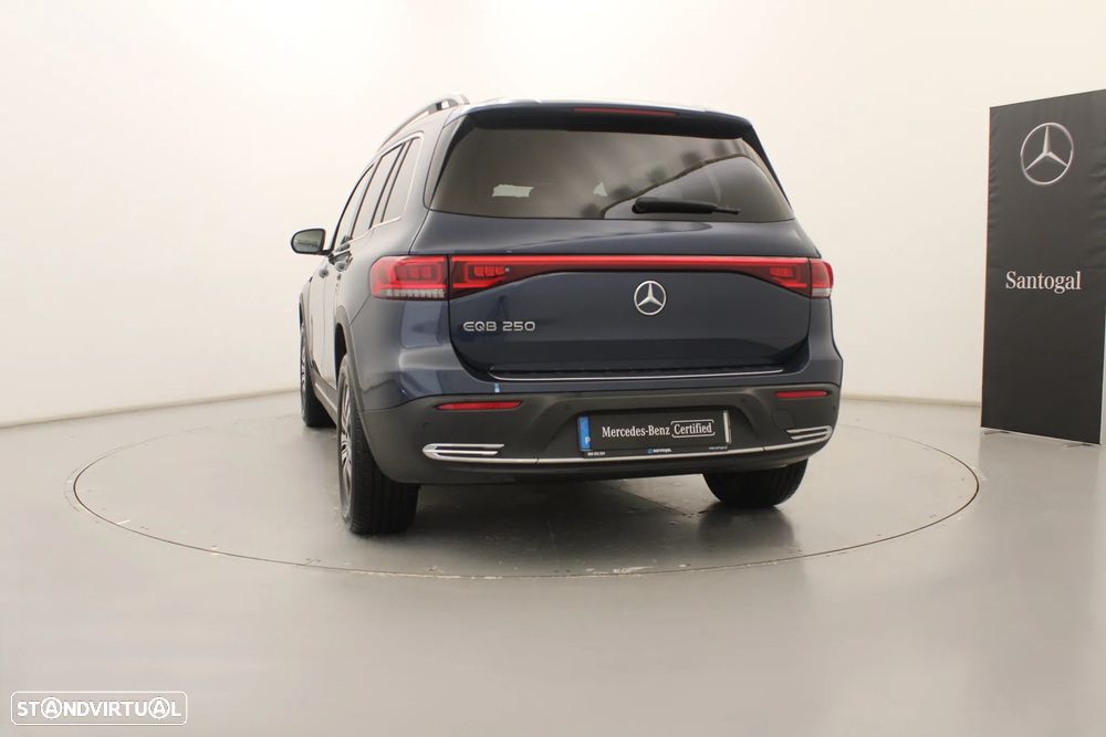 Mercedes-Benz EQB 250 Electric Art - 8