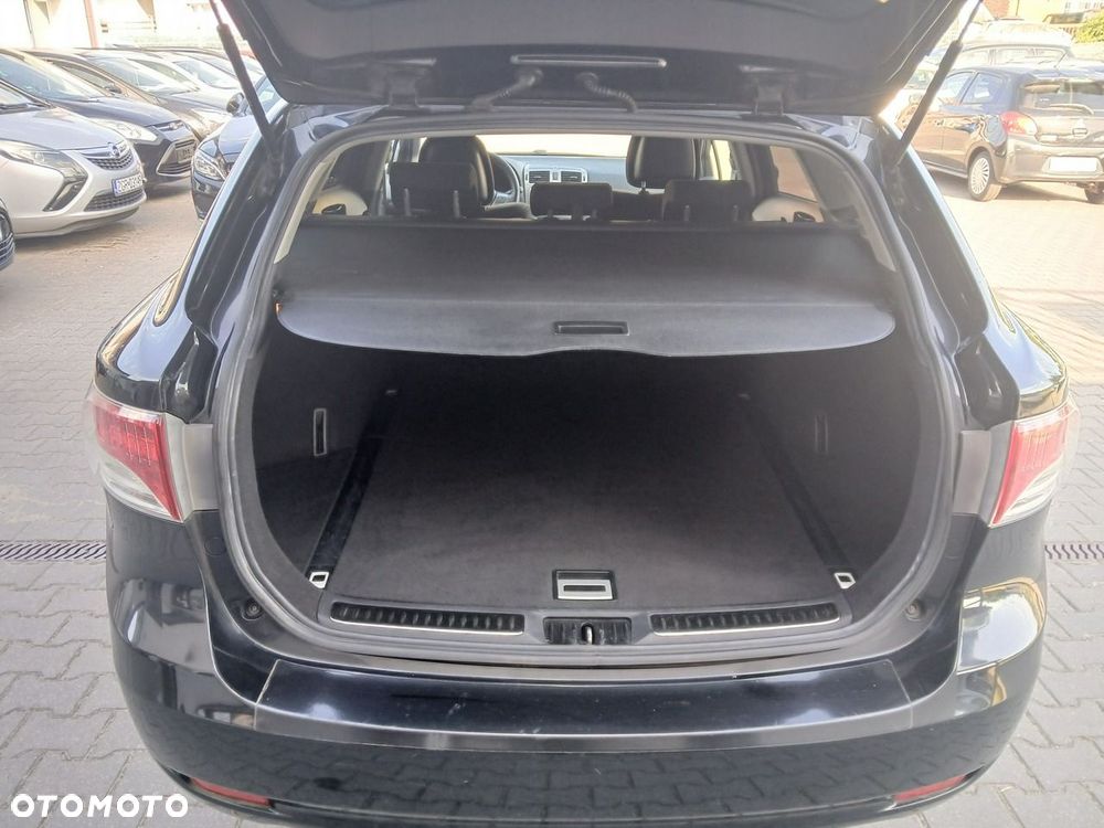 Toyota Avensis 2.2 D-4D Style - 15