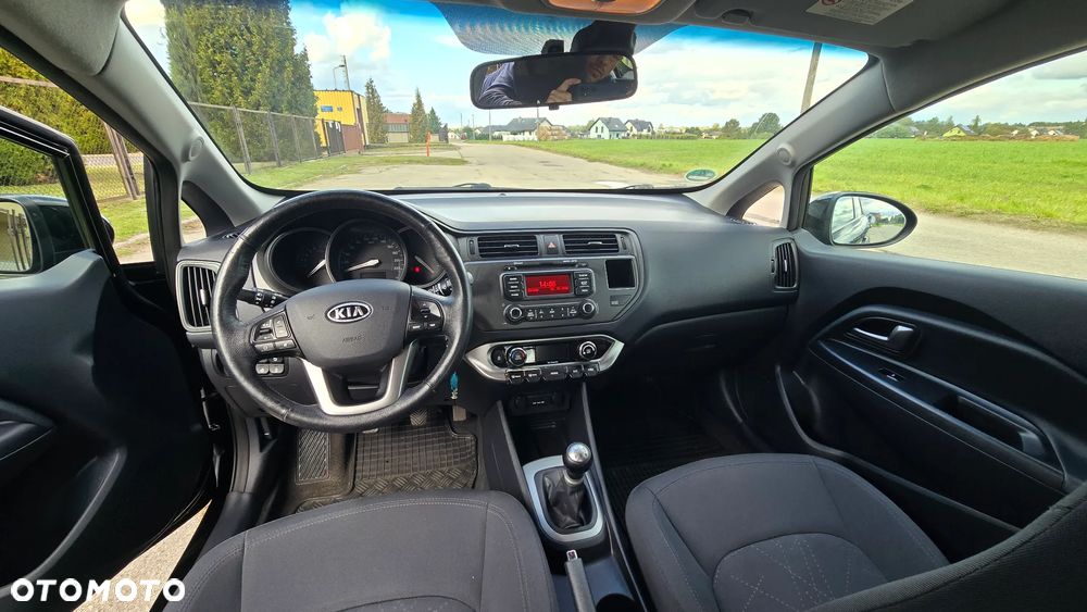 Kia Rio 1.2 Business Line - 9