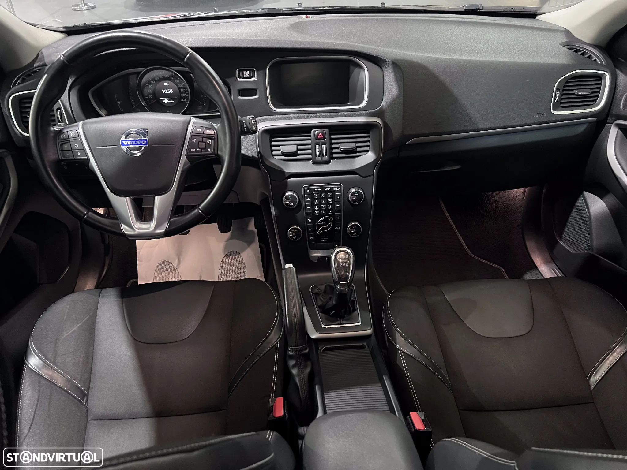 Volvo V40 1.6 D2 Momentum - 5