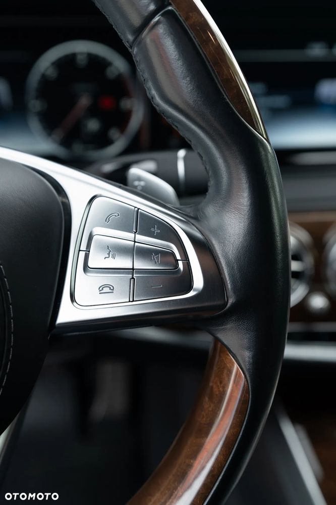 Mercedes-Benz Klasa S 350 d 4-Matic L 9G-TRONIC - 17