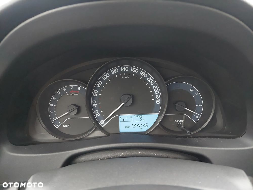 Toyota Auris 1.6 Active - 14