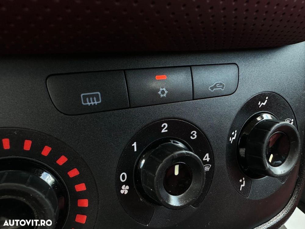 Fiat Punto 1.4 8V Dualogic Dynamic Start&Stop - 14