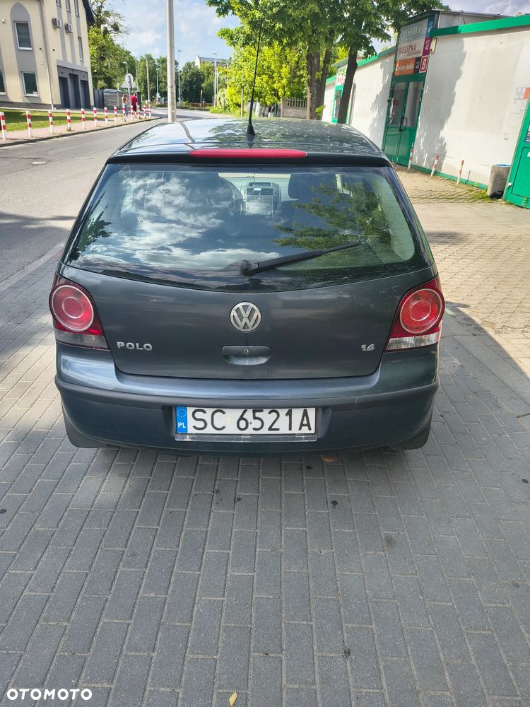 Volkswagen Polo 1.4 16V Comfortline - 4