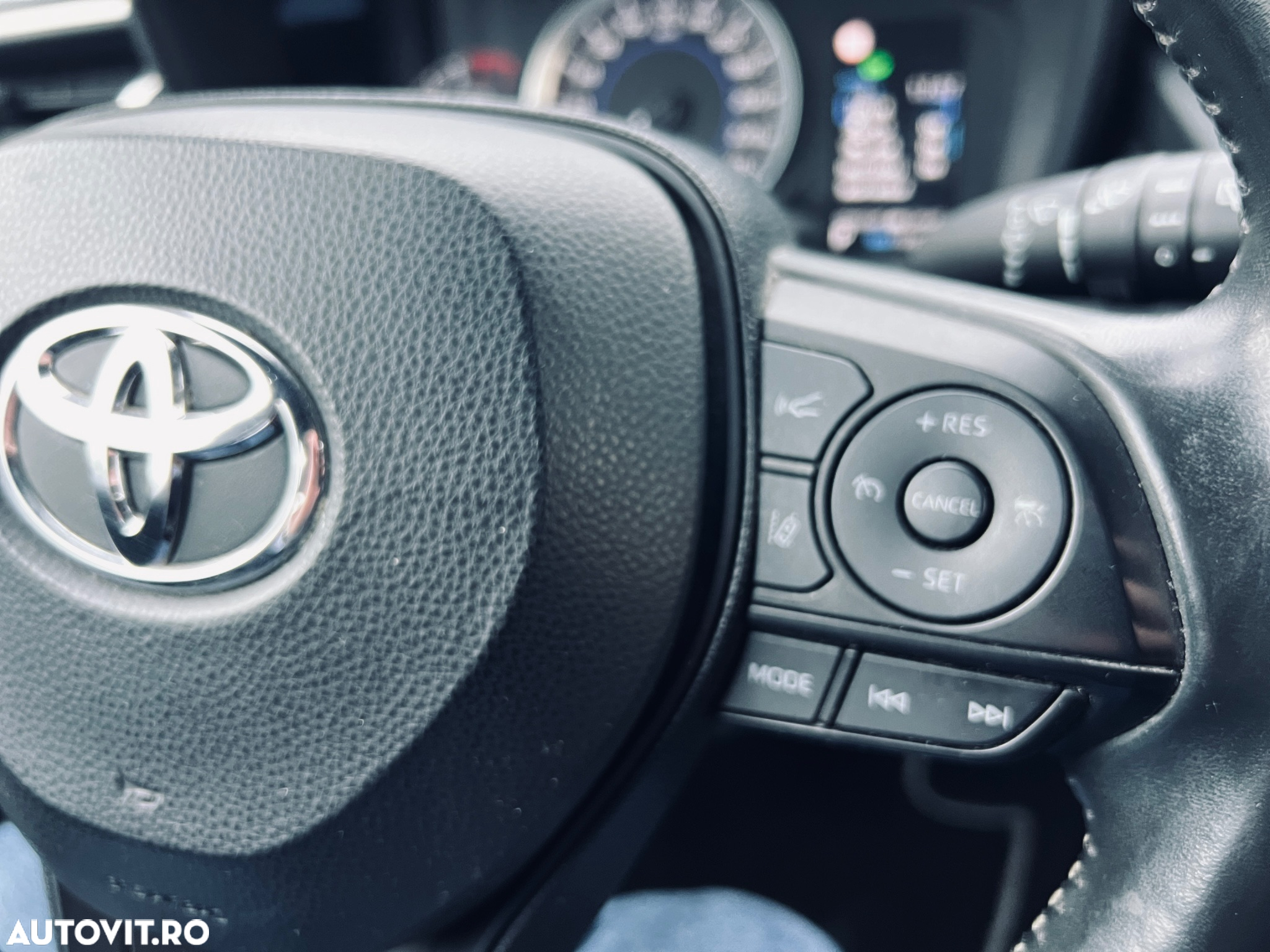 Toyota Corolla 1.8 HSD Business - 16