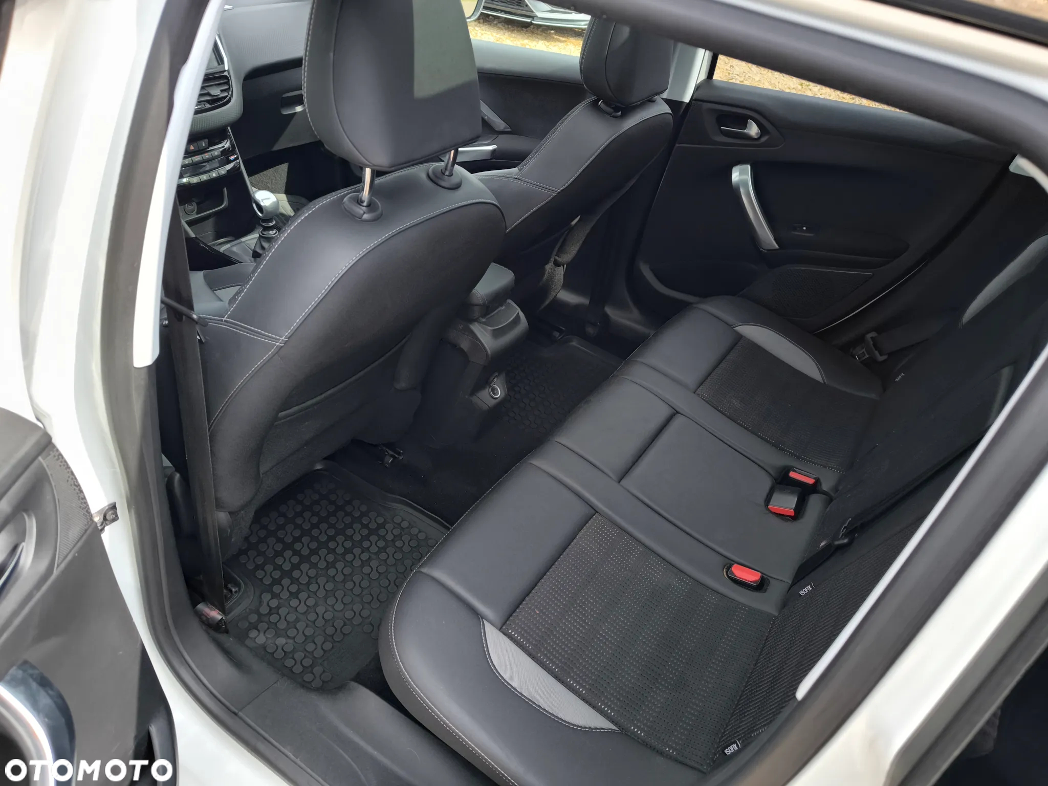 Peugeot 2008 - 16