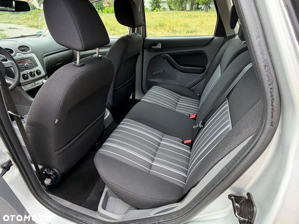 Ford Focus 1.6 16V Silver Magic - 14