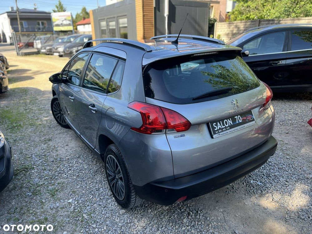 Peugeot 2008 - 10
