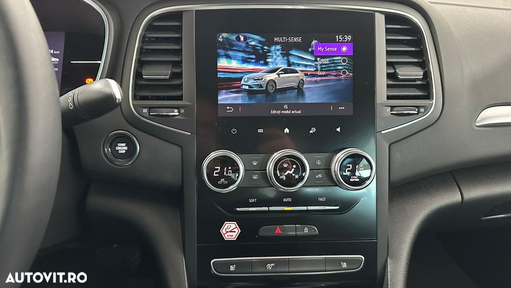 Renault Megane BLUE dCi Zen - 7