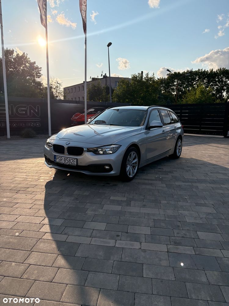 BMW Seria 3 318d - 1