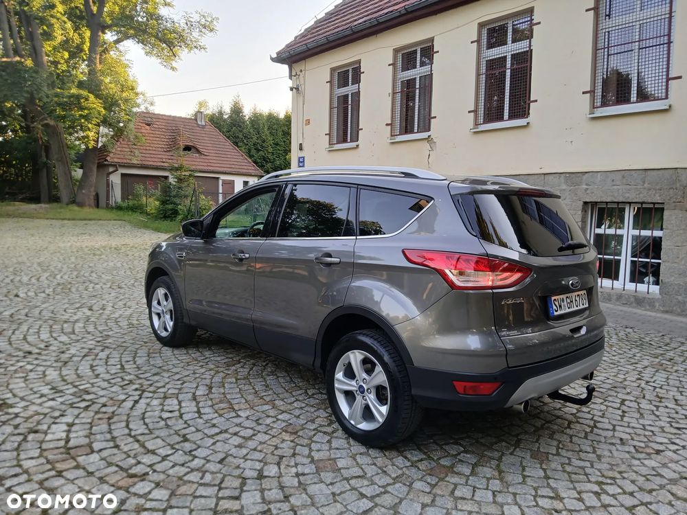 Ford Kuga 2.0 TDCi 4x4 Titanium - 10