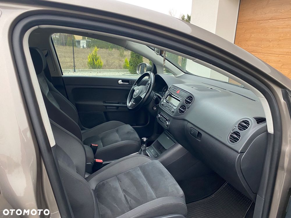 Volkswagen Golf Plus 1.4 TSI Highline - 27