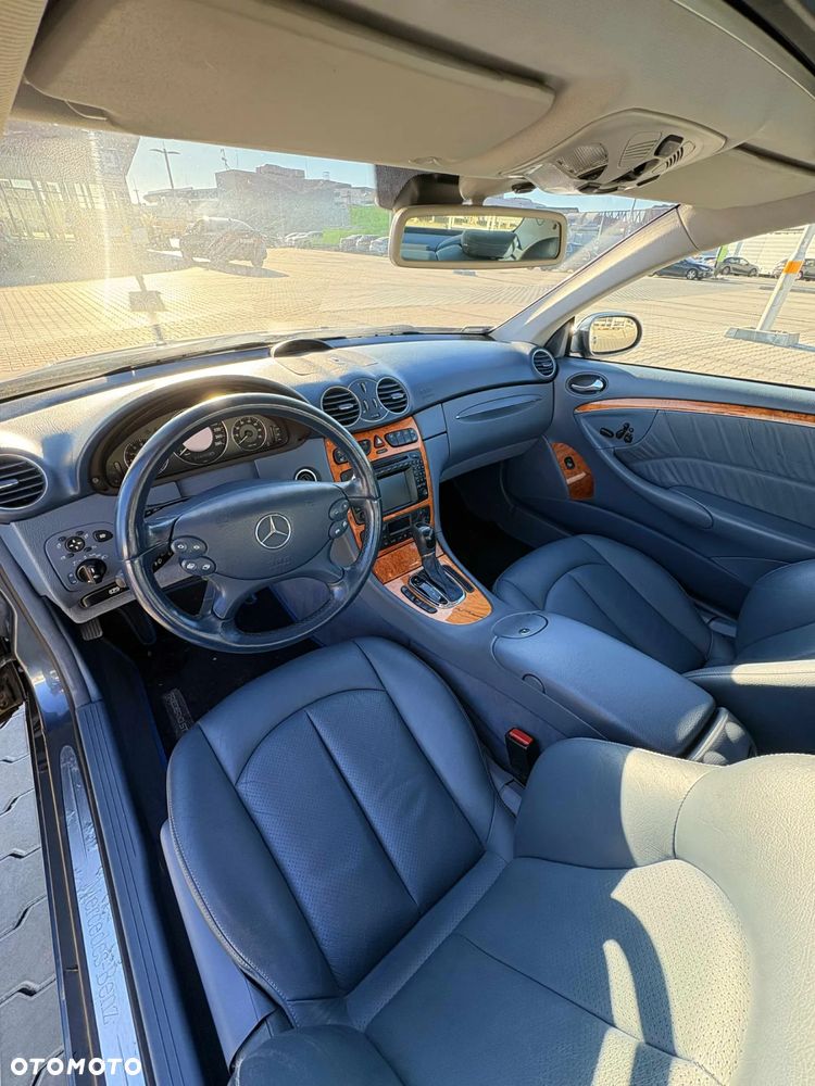 Mercedes-Benz CLK - 15