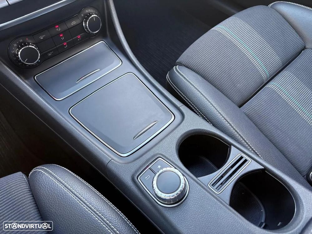 Mercedes-Benz CLA 180 d Shooting Brake Urban Aut. - 53