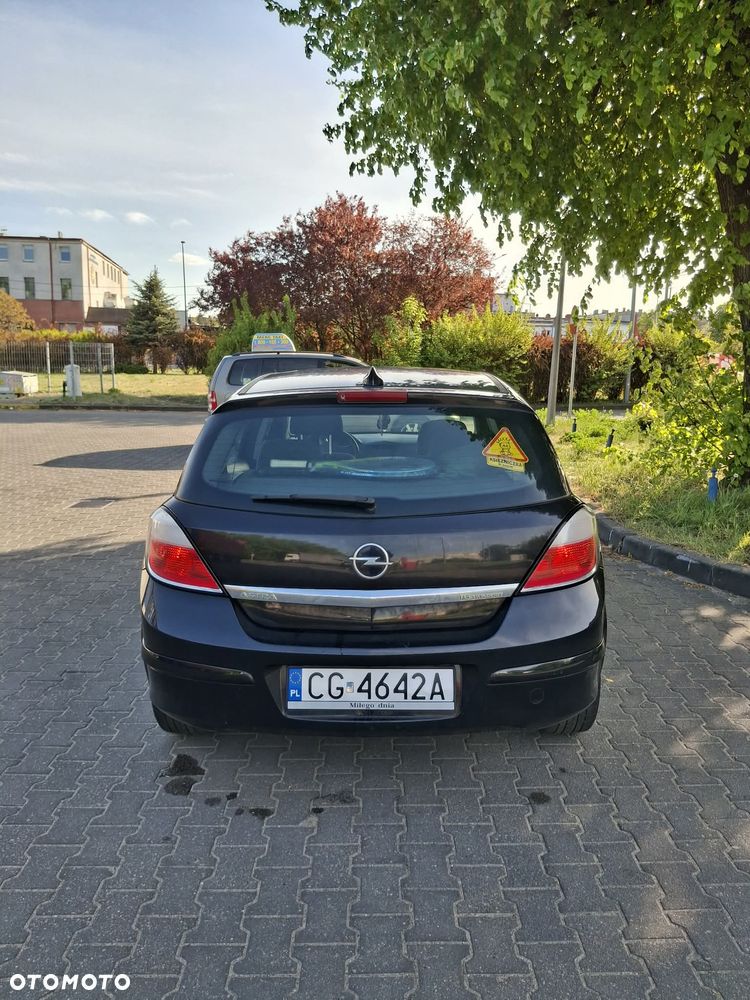 Opel Astra - 2