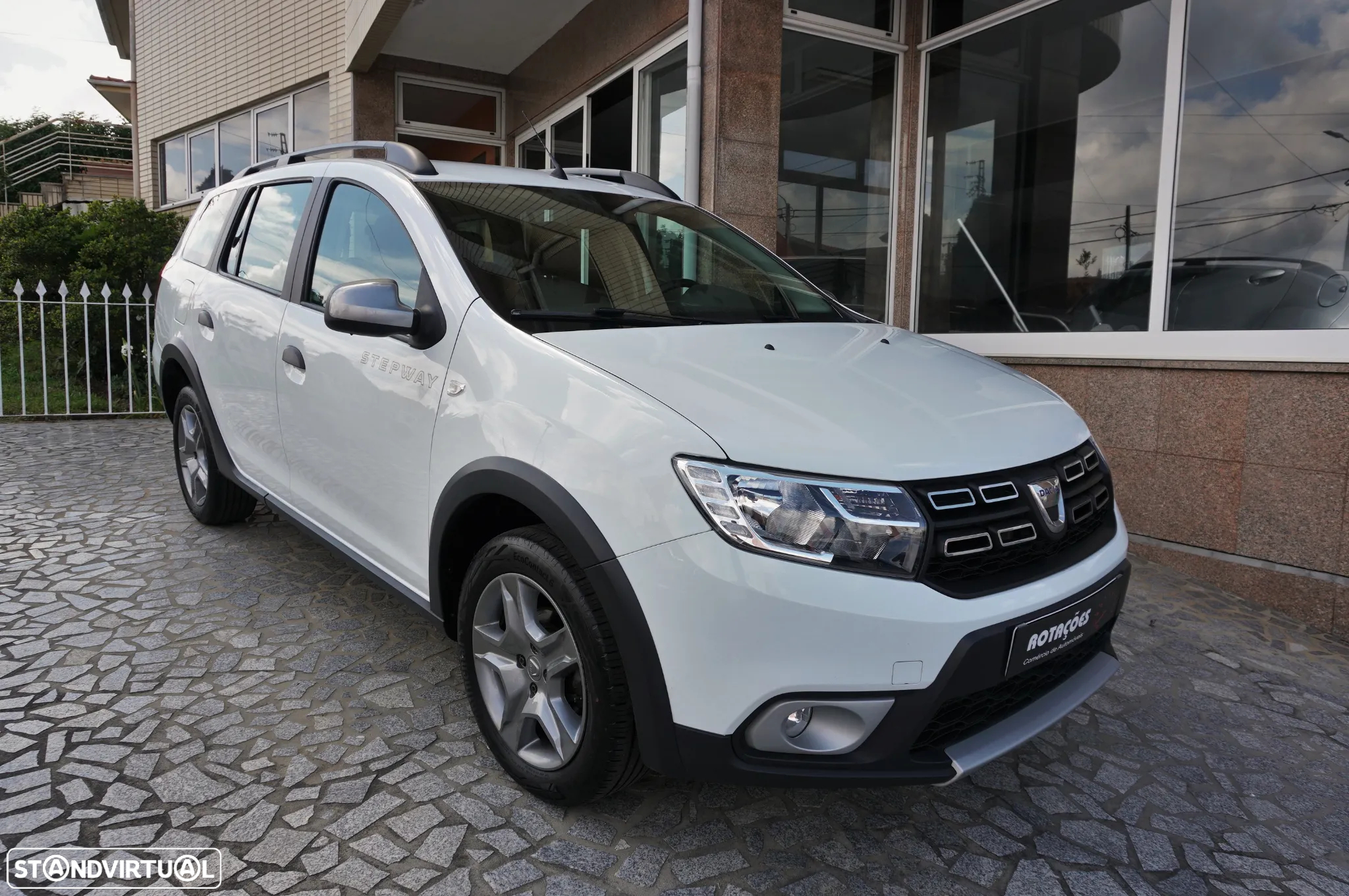 Dacia Logan MCV 0.9 TCe Stepway - 3