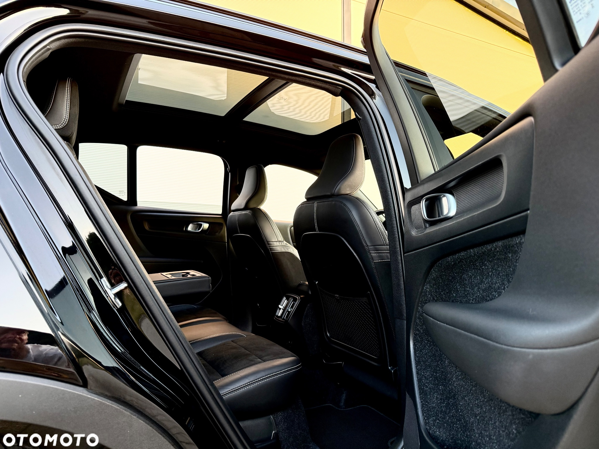 Volvo XC 40 T3 Geartronic RDesign - 33