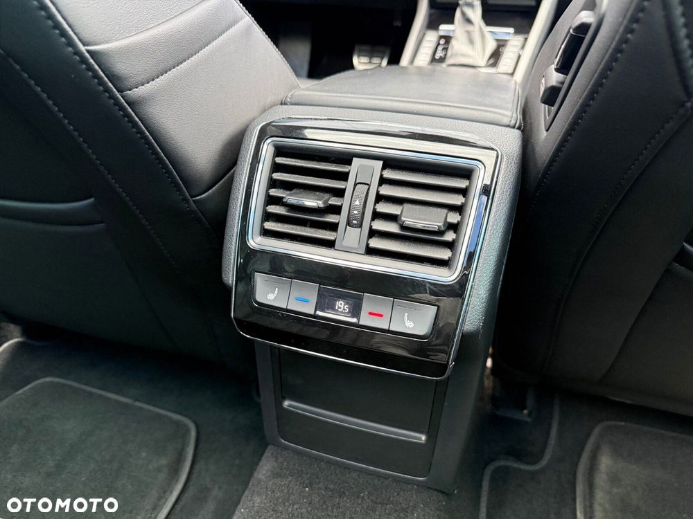 Skoda Superb 2.0 TSI 4x4 L&K DSG - 22