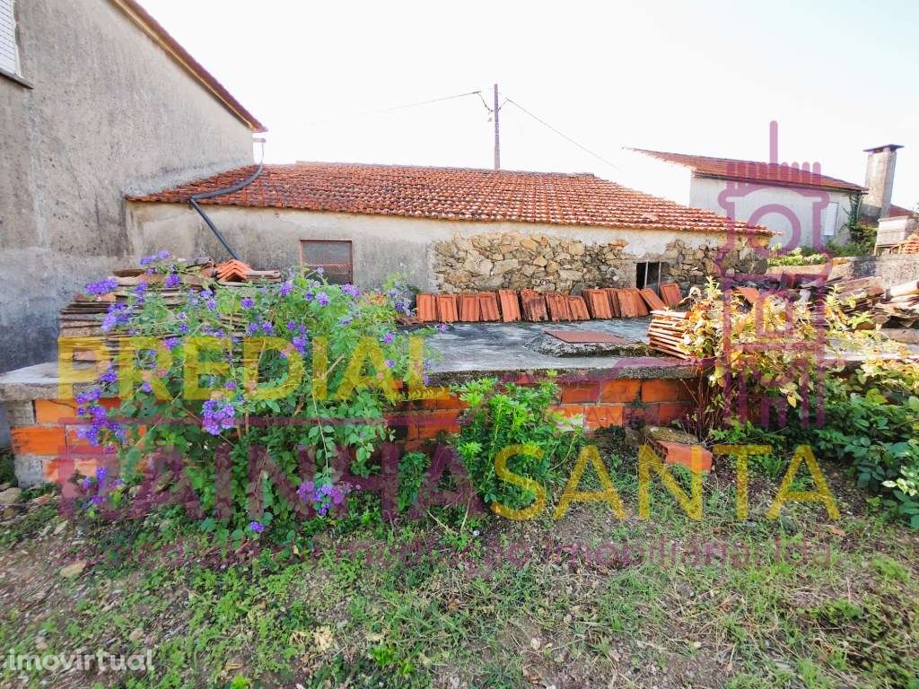 Moradia com anexos, lojas e terreno- Serra do Carvalho-Coimbra - Grande imagem: 5/29