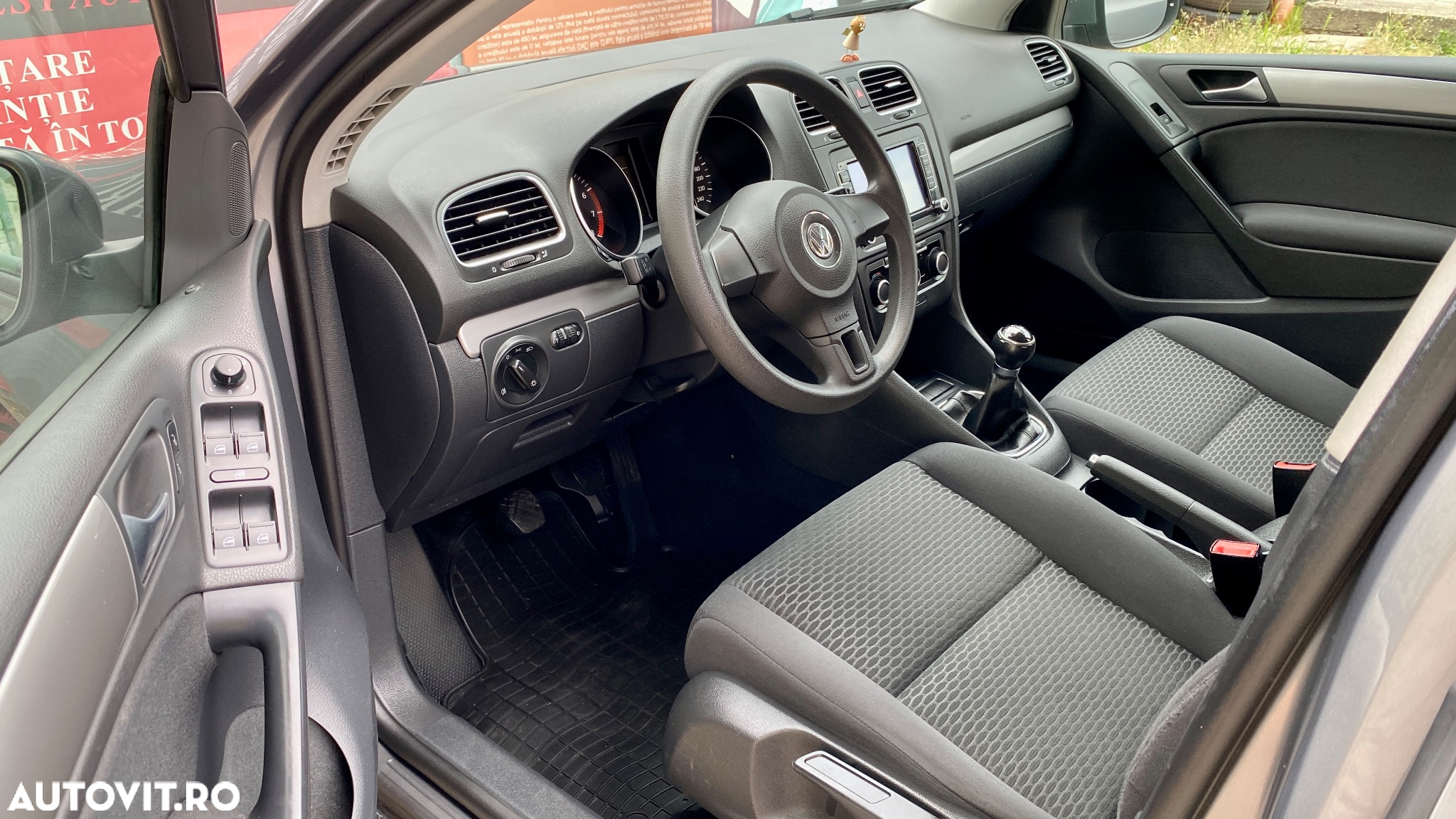Volkswagen Golf - 9
