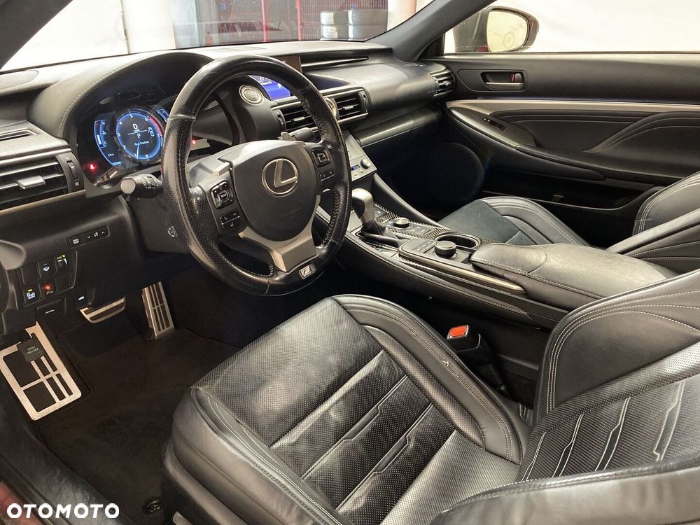 Lexus RC 200t / 300 F Sport - 4