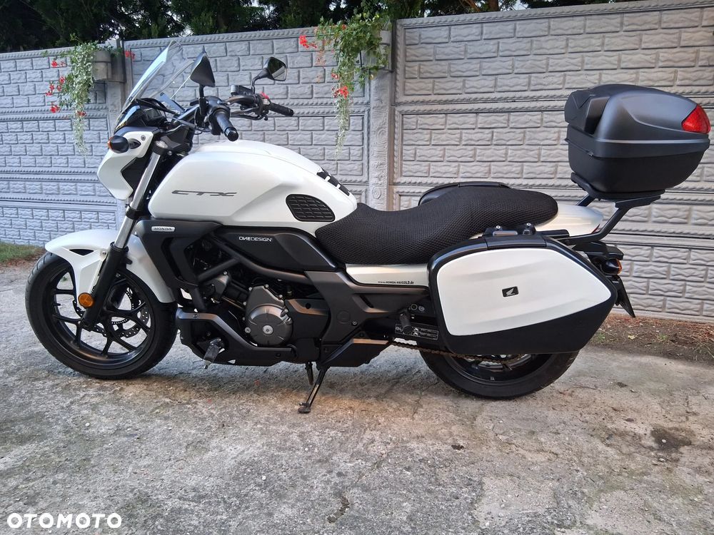 Honda CTX - 1