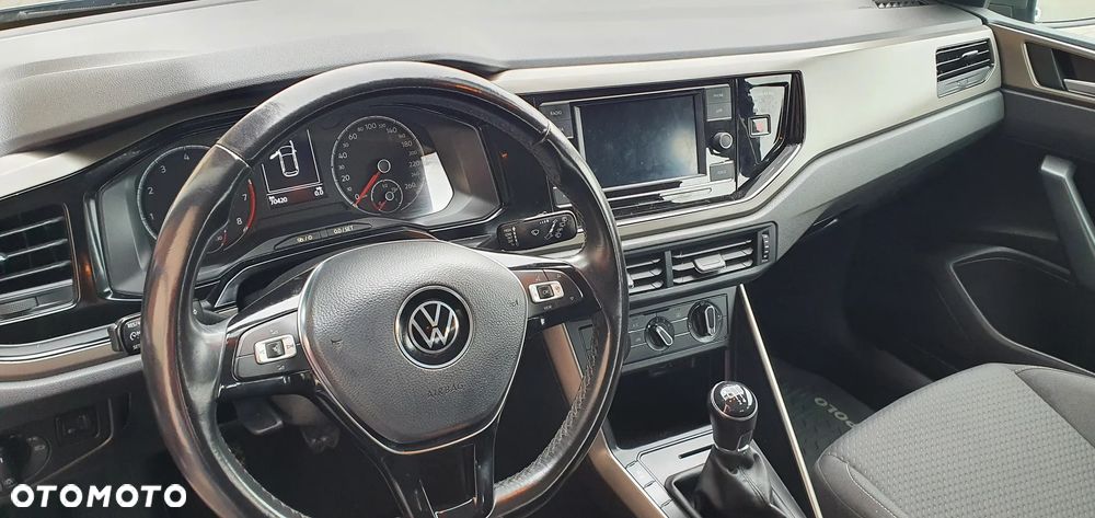 Volkswagen Polo - 13