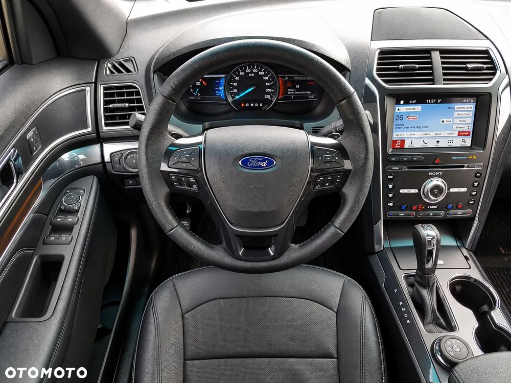 Ford Explorer - 8