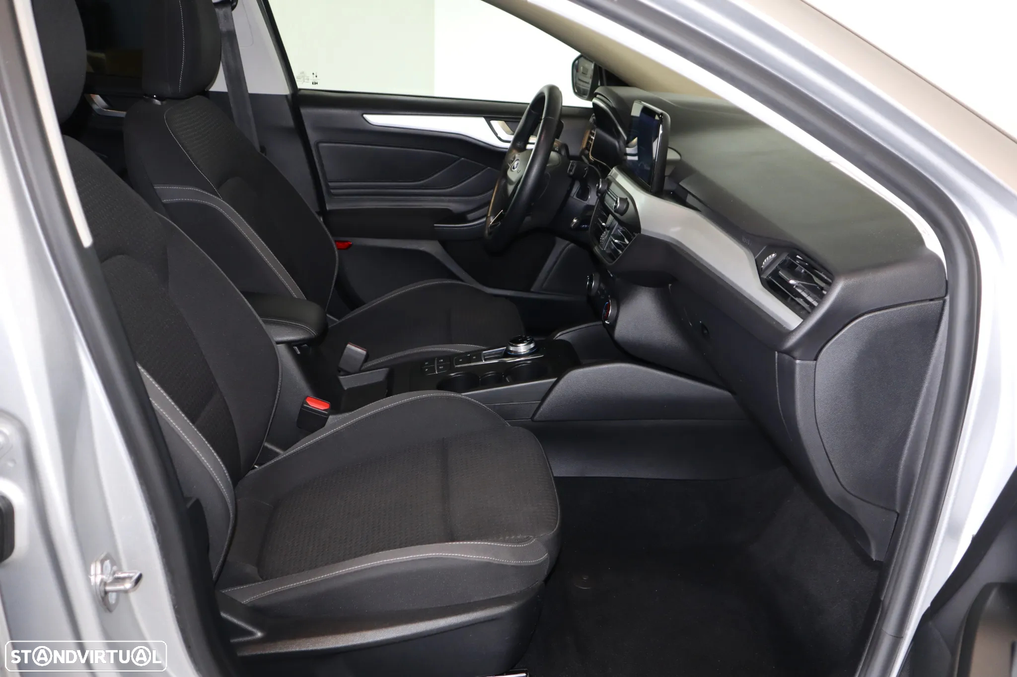 Ford Focus SW 1.5 EcoBlue S&S Aut. ACTIVE - 11